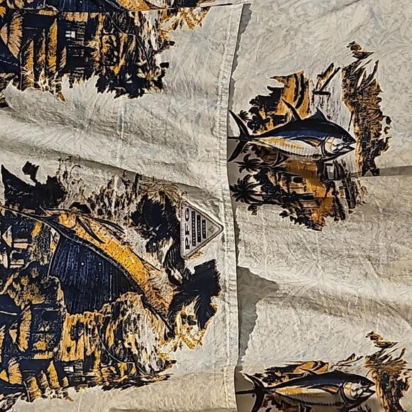 Columbia PFG Hawaiian Shirt Men's XL Fishing Swordfish Tuna Button Vented - Picture 7 of 7